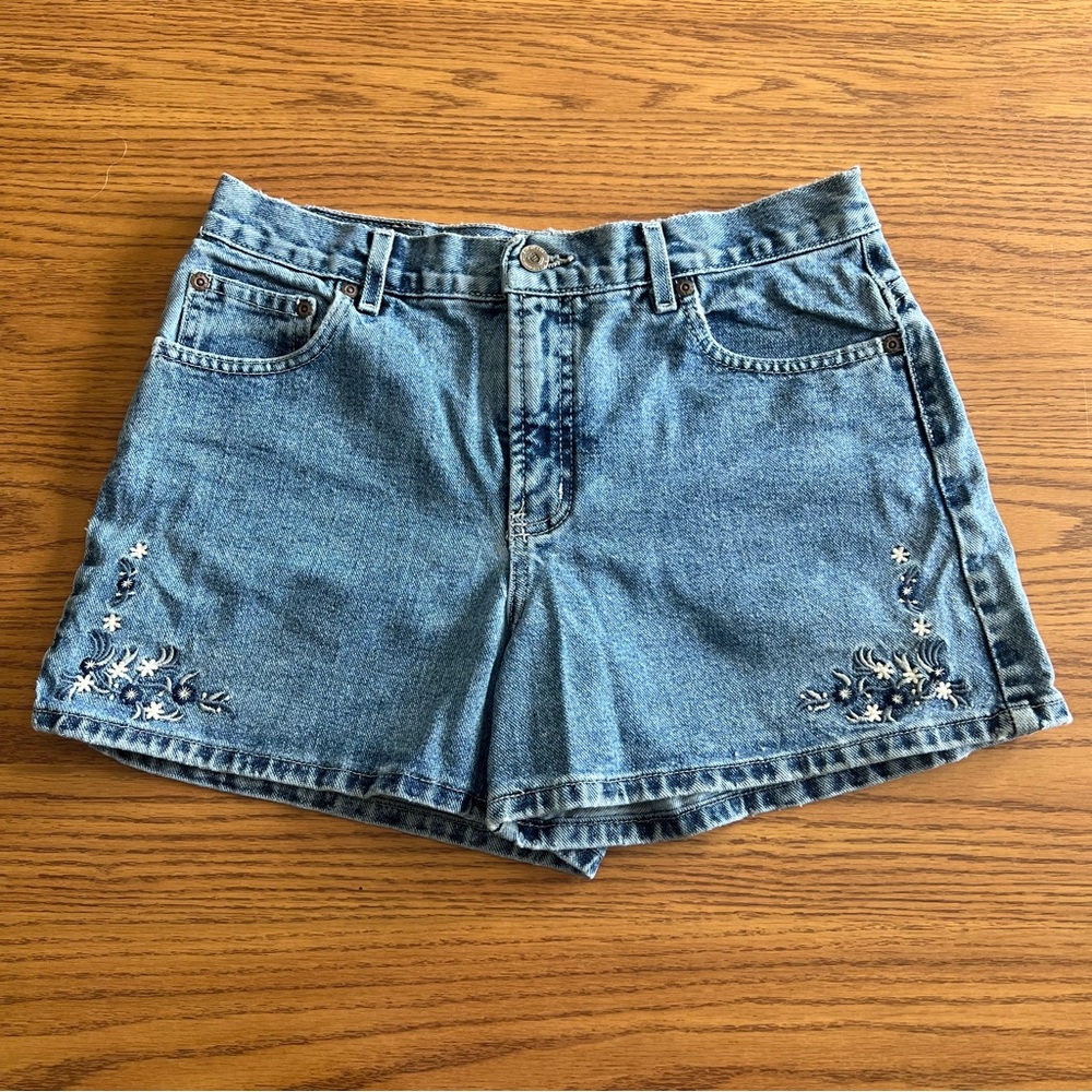 Distressed Flower Jean shorts